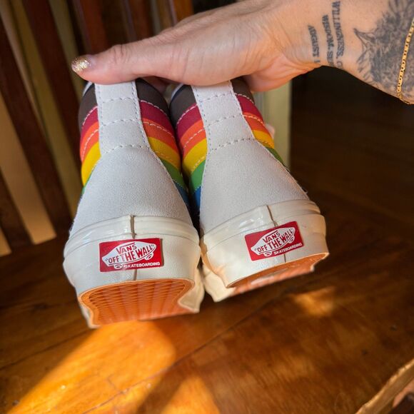 Vans White Rainbow Pride Sk8-Hi Top Skate Shoes Mens Size 6 Womens 7.5 - Picture 6 of 10